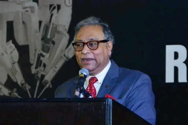 হঠাৎ সাংসদ পথ ছাড়লেন রাজ্যসভার তৃণমূল সংসদ জহর সরকার