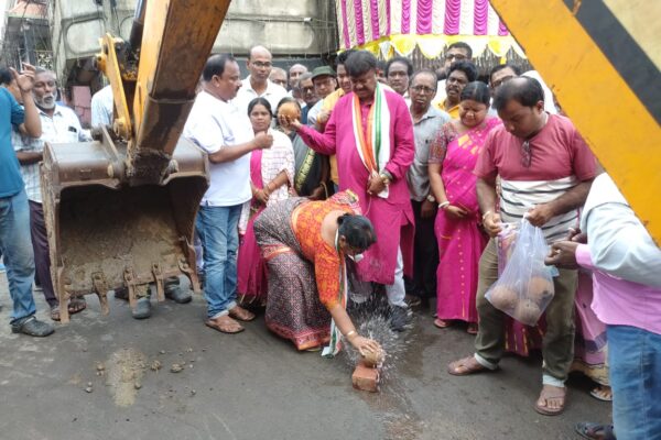 হরিপালে নব রূপে রাস্তা উদ্বোধনে বিধায়ক