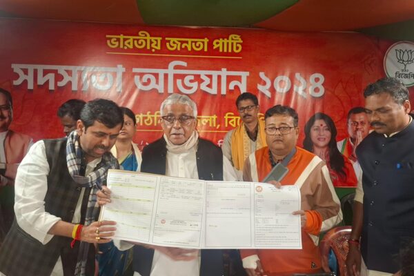 বিজেপি সদস্যতা অভিযানে হাজির প্রাক্তন তৃণমূল সাংসদ শিশির অধিকারী