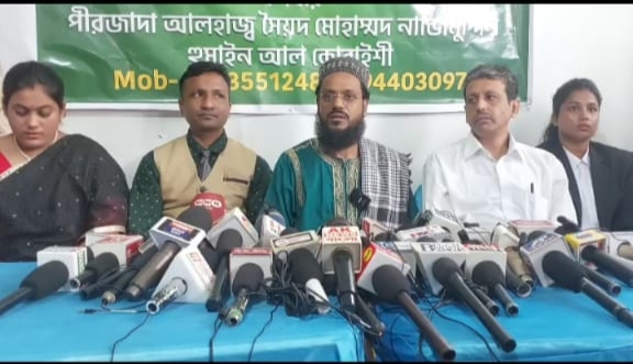 ফুরফুরাতে পীরজাদাদের দ্বন্দ্ব প্রকাশ্যে চাঞ্চল্যকর মন্তব্য