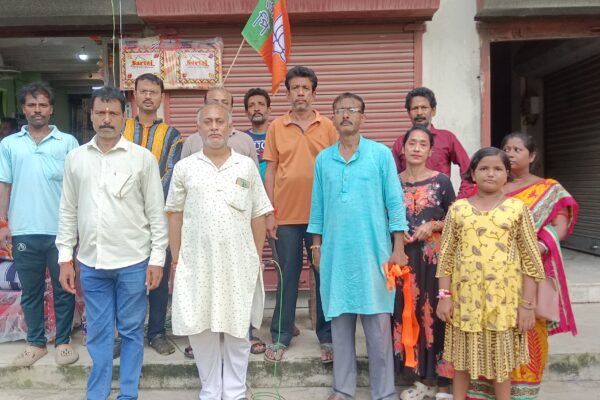 বেগমপুরে অভিনব রাখি বন্ধন উৎসব পালন বিজেপির