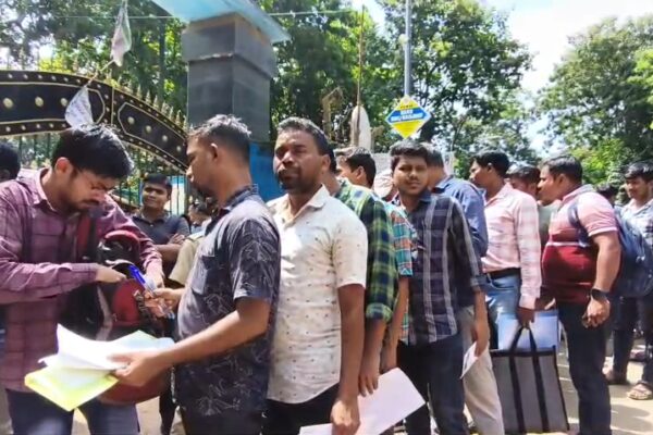 মোটামুটি নির্বিগ্নেই সম্পন্ন হলো এসএসসি পরীক্ষা